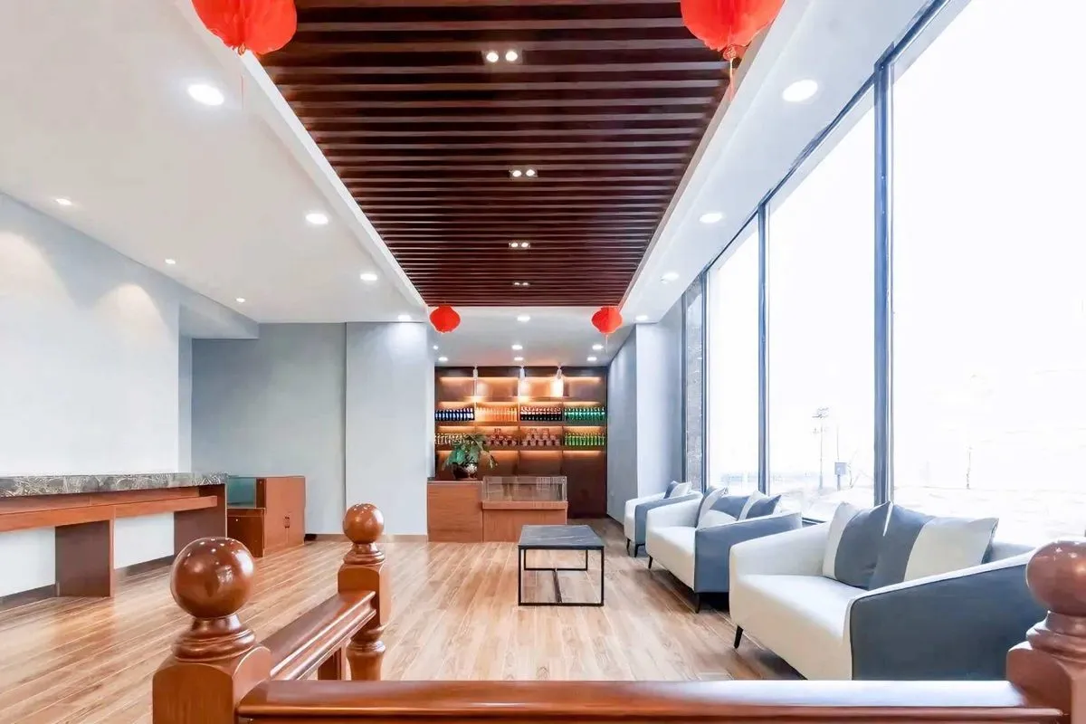 Jilin Luneng Manjiang Shengtai Lvyou Kaifa Zhangbai Shan Resort Hotel