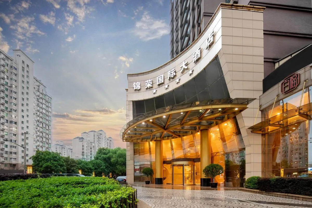 Shanghai Jinrong International Grand Hotel