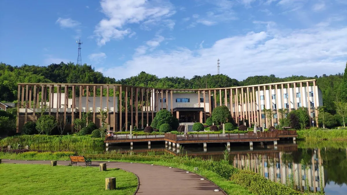 Yulanqinyun Resort Hotel