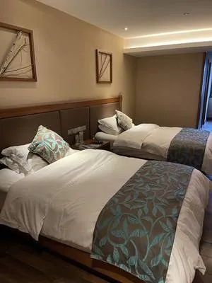 guest photo