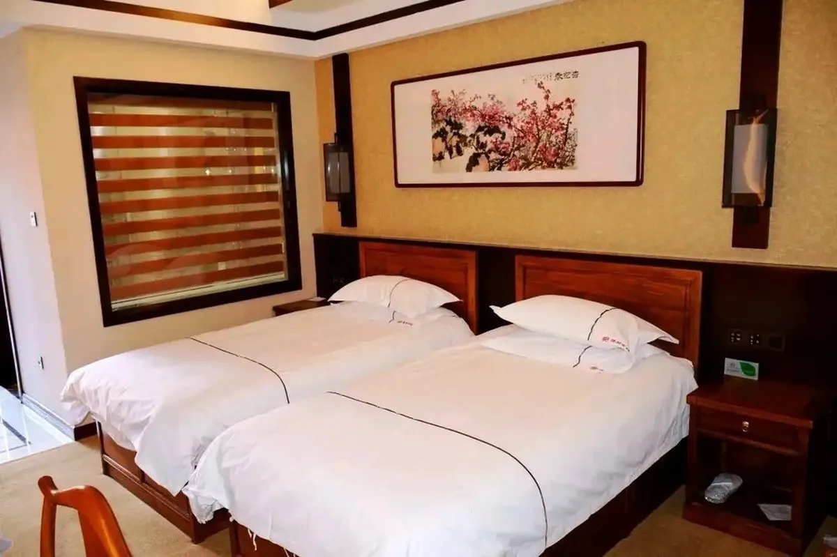 Shanxi Xinghua Cunfen Jiujiu Dou Hotel