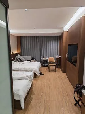 guest photo