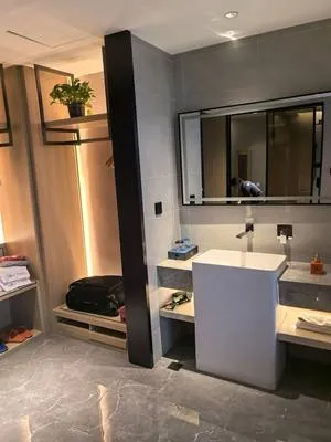 guest photo