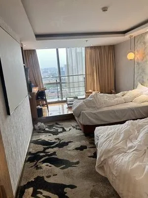 guest photo