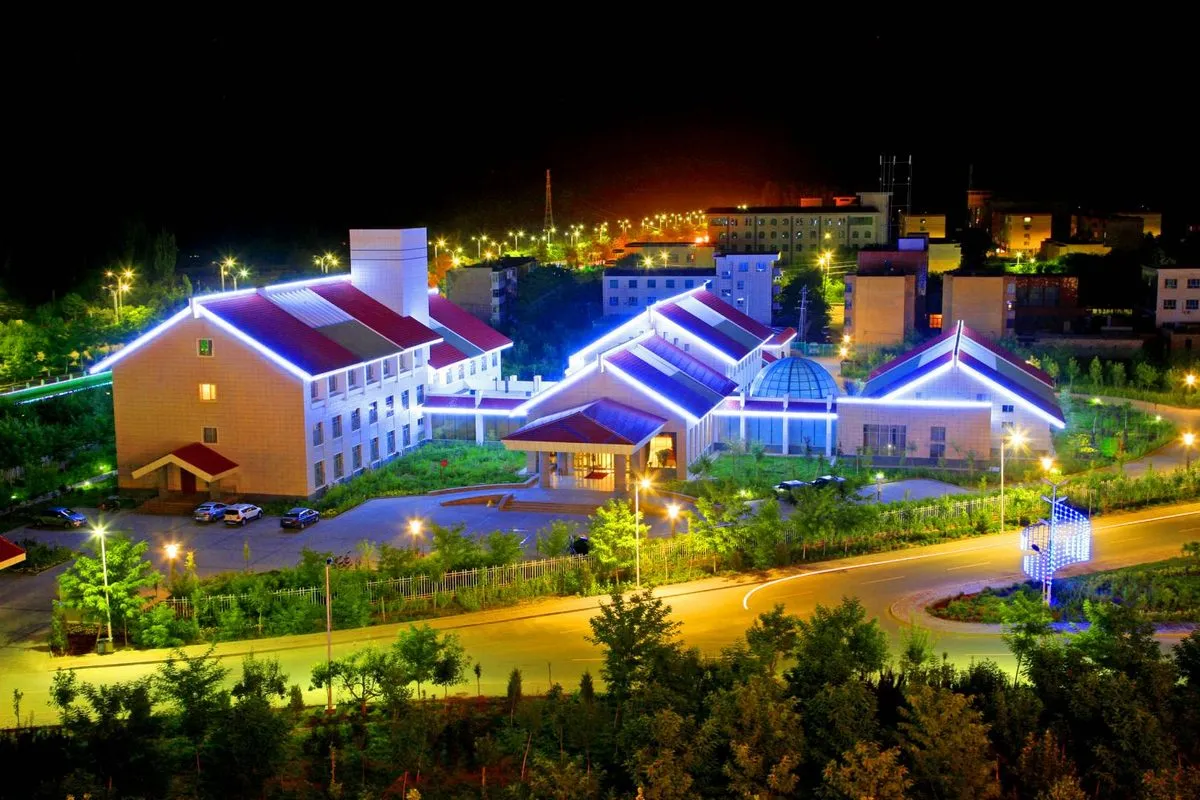 Luobu Naoer Hotel