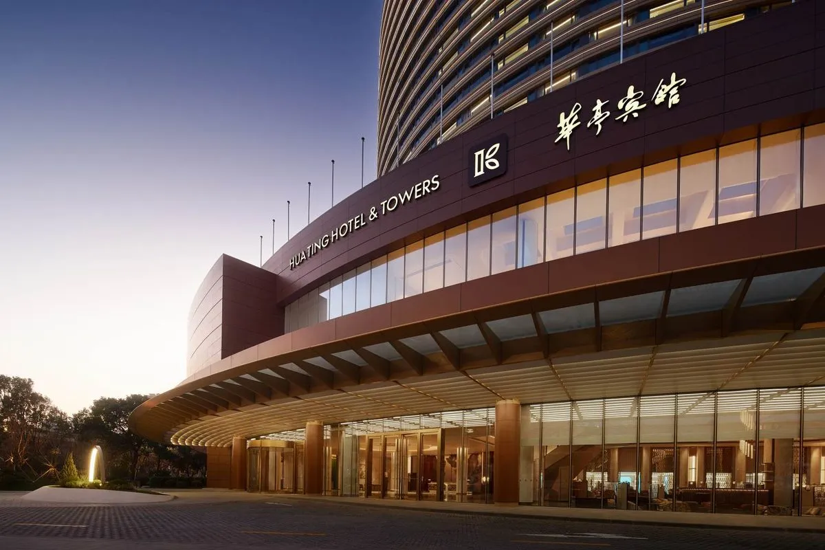 Shanghai Huating Hotel