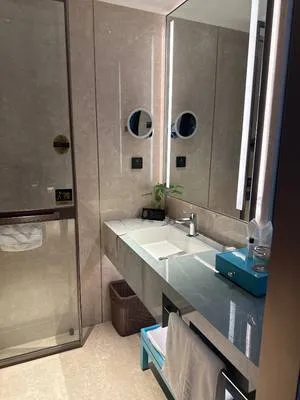 guest photo