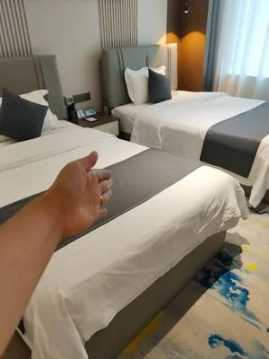 guest photo