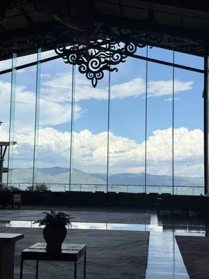 guest photo