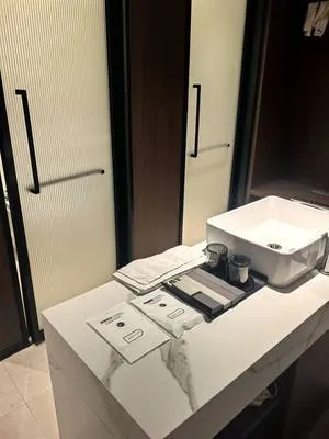 guest photo