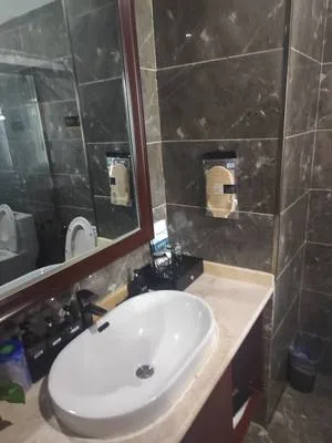 guest photo