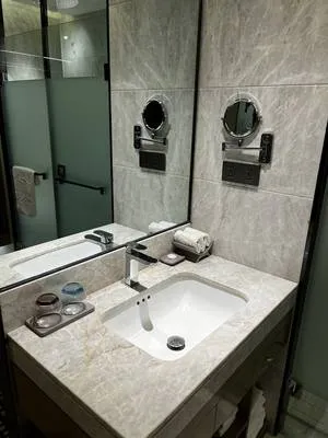 guest photo