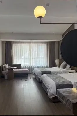 guest photo