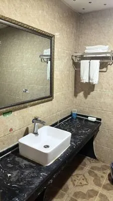 guest photo