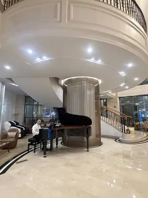 guest photo