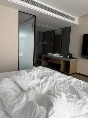 guest photo
