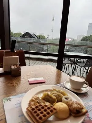 guest photo