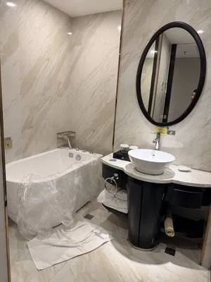 guest photo
