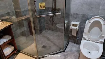 guest photo