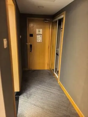 guest photo