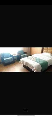 guest photo