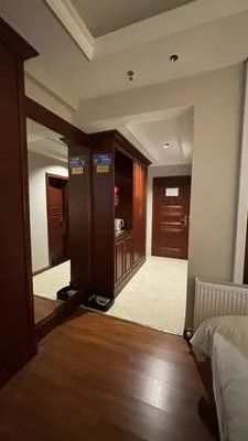 guest photo