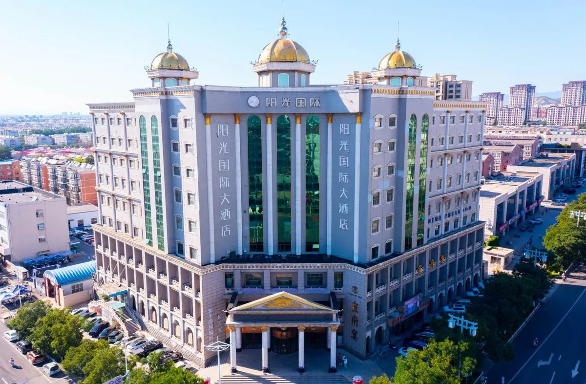 Xuanhua Yangguang Grand Hotel Shengli Beilu Dian