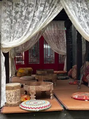 guest photo