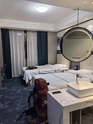 guest photo