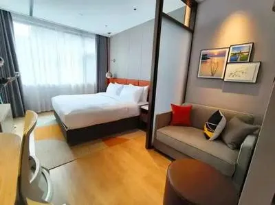 guest photo