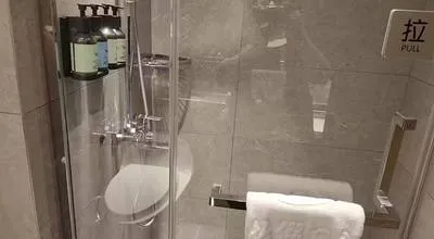 guest photo