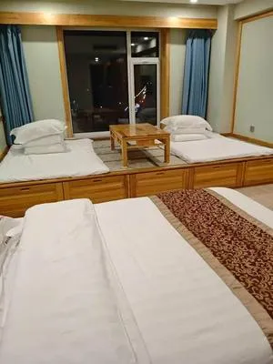 guest photo