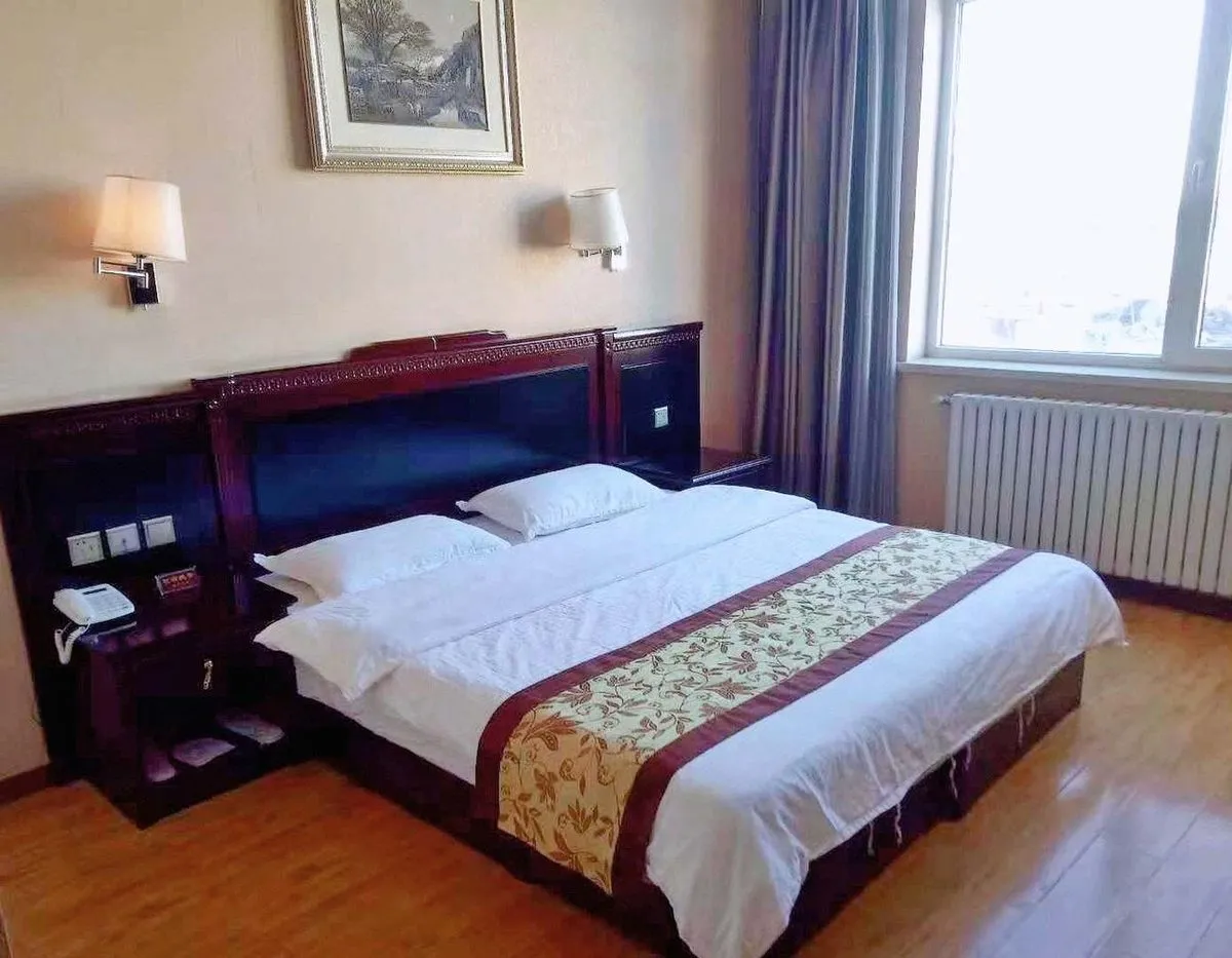 Hebei Shenglu Tainong Changling Yun Hotel
