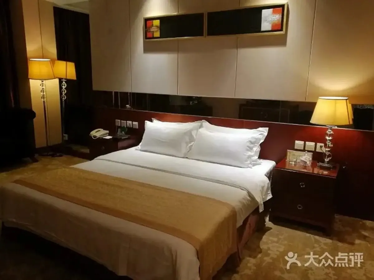 Macheng Juhao Grand Hotel
