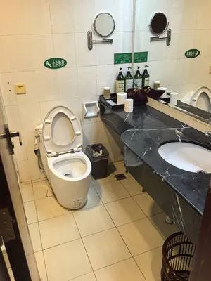 guest photo