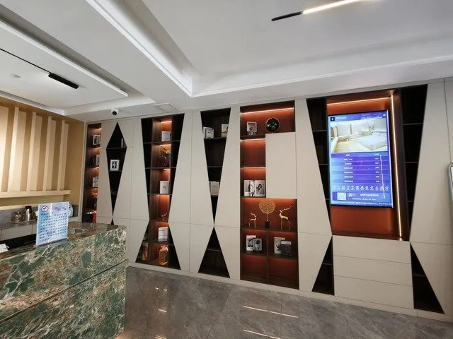 Baicheng Difeng Hotel