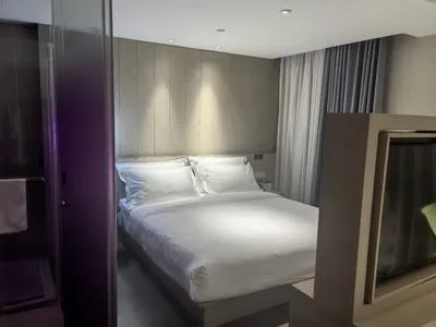 guest photo