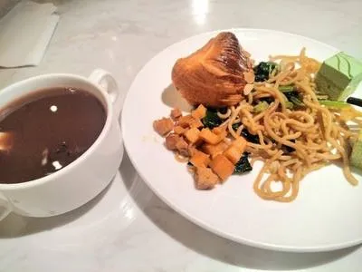 guest photo